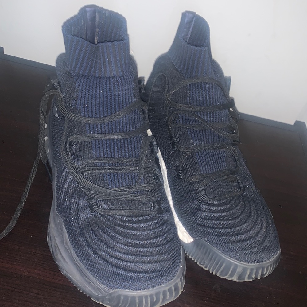 Adidas Basketball sneakers GREAT FOR OUTDOOR PLAY